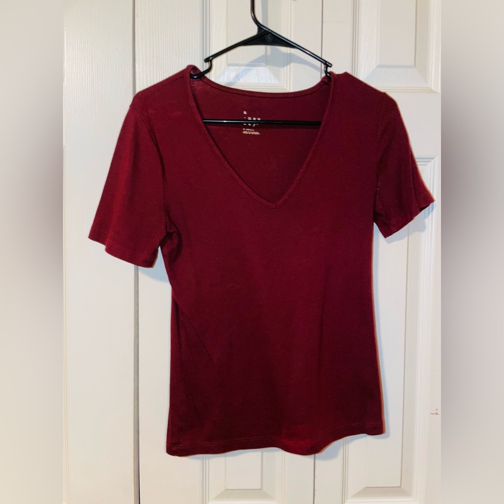 Women’s Small Tee